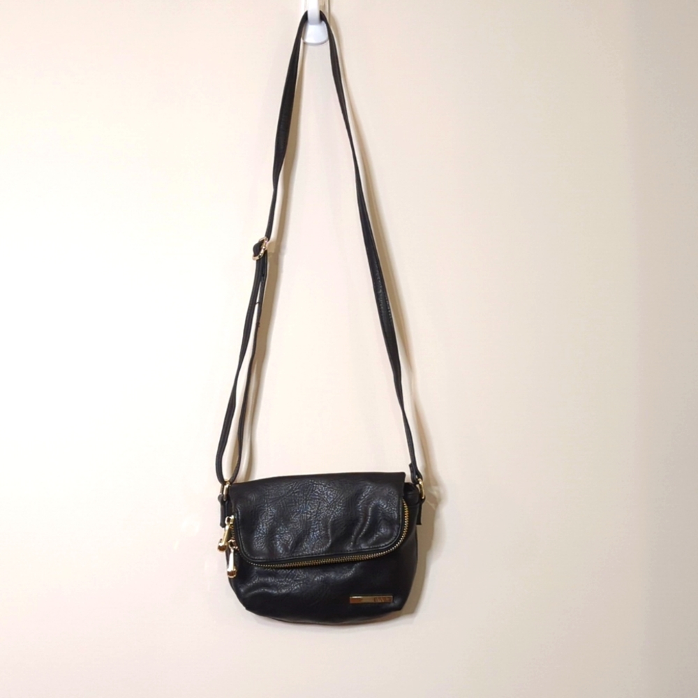 Kenneth Cole crossbody purse